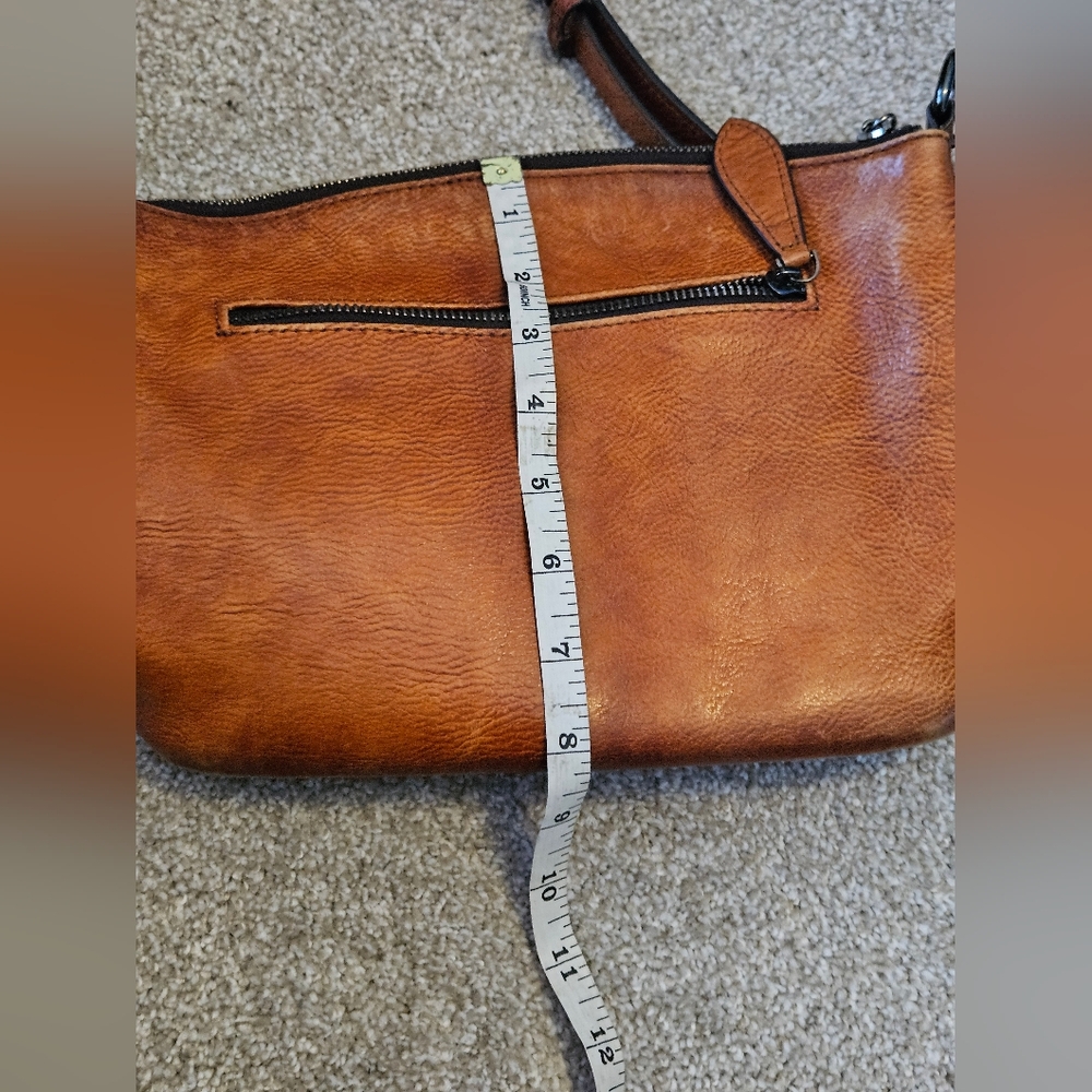 Cogna Leather Purse - Picture 2 of 16